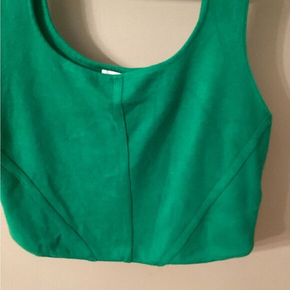 HOUSE OF HARLOW 1960 SIZE LARGE KELLY GFEEN CROPPED KNIT TANK TOP - Picture 4 of 7